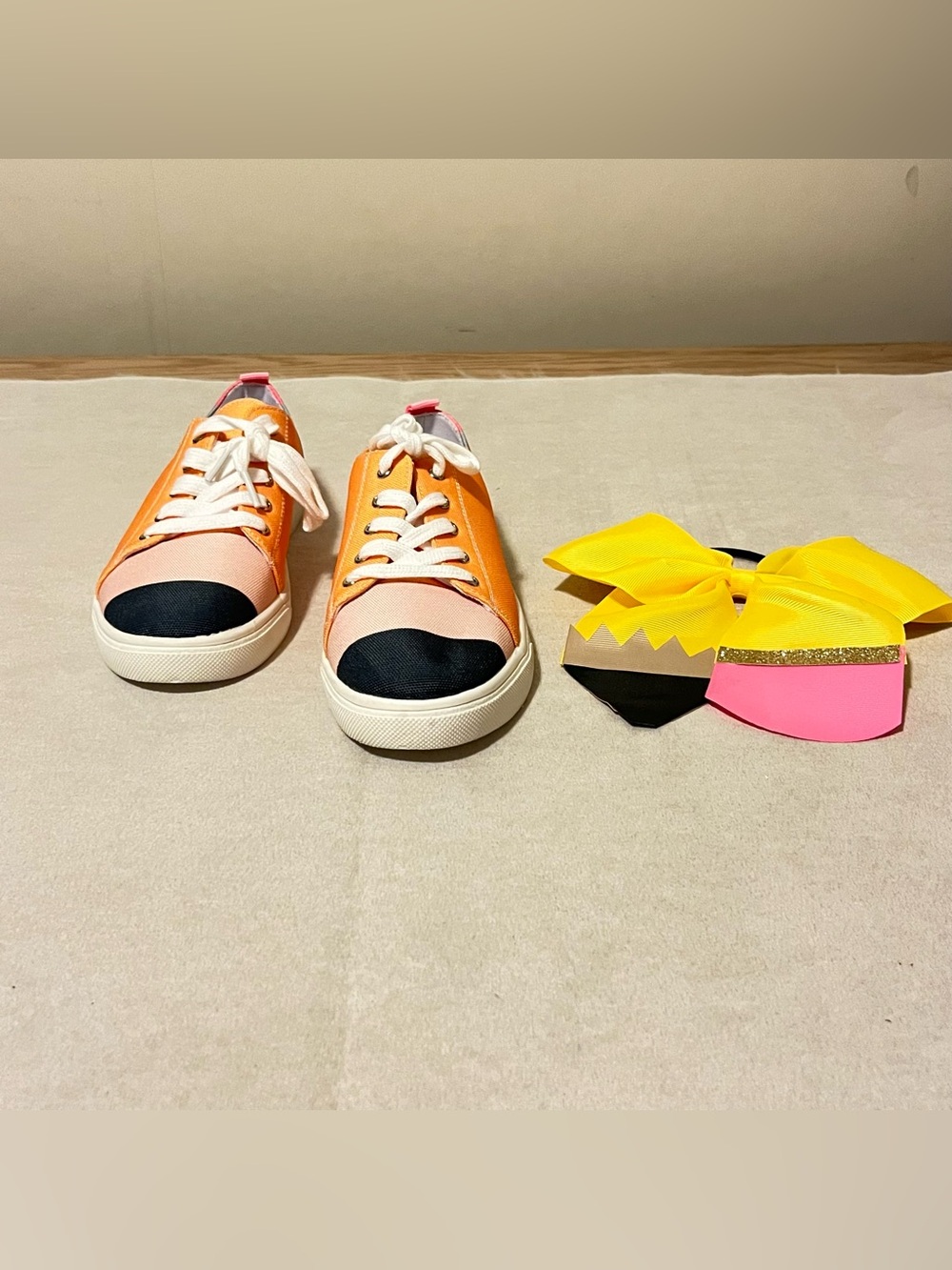 Girls Pencil Inspired Custom Sneakers | Little Girls Size 2 New - Picture 5 of 16